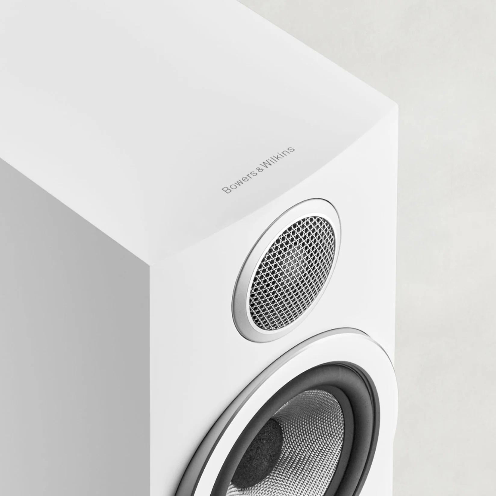 BOWERS & WILKINS 707 S3 : Inspiré